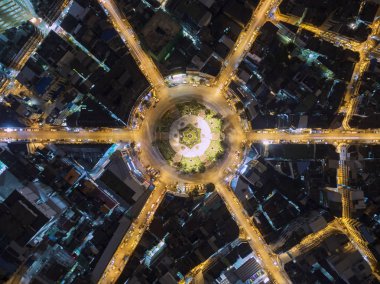 Dolambaçlı yol büyük