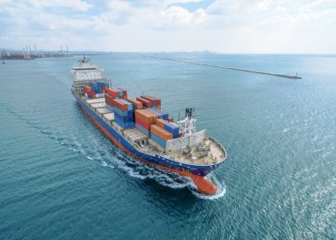 konteyner gemisi deniz yoluyla hisse senedi bağlantı noktası dışarı aktarma .