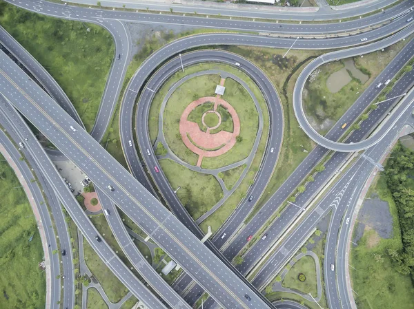 Roundabout road on the intersection with U-turn, Ratchaphruek, t — Stock Photo, Image