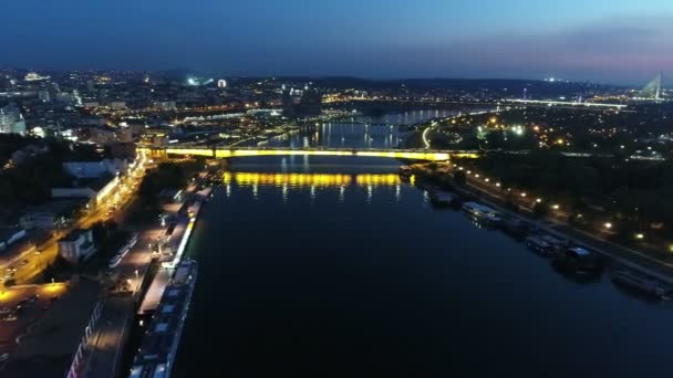 Vue Sur Ville Depuis Dessus Rivière Nuit Aérienne — Video