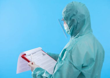 Coronavirus COVID 19 nCov Salgını. Hastanın yeni Corona Virüs Kan Tüp 'ü. Korona virüsü Avrupa, İtalya, Wuhan, Çin. Salgın ve Salgın Enfeksiyon
