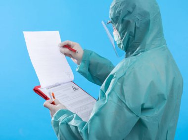 Coronavirus COVID 19 nCov Salgını. Hastanın yeni Corona Virüs Kan Tüp 'ü. Korona virüsü Avrupa, İtalya, Wuhan, Çin. Salgın ve Salgın Enfeksiyon