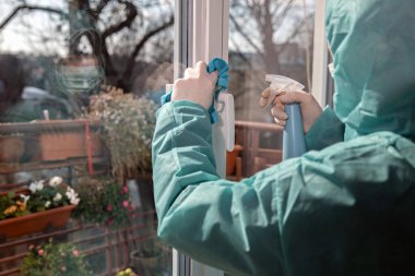 COVID-19 Coronavirüs dezenfeksiyonu. Coronavirus Karantinası 'ndaki Corona virüsünün yayılmasını durdurun. Dezenfeksiyon ve arındırma