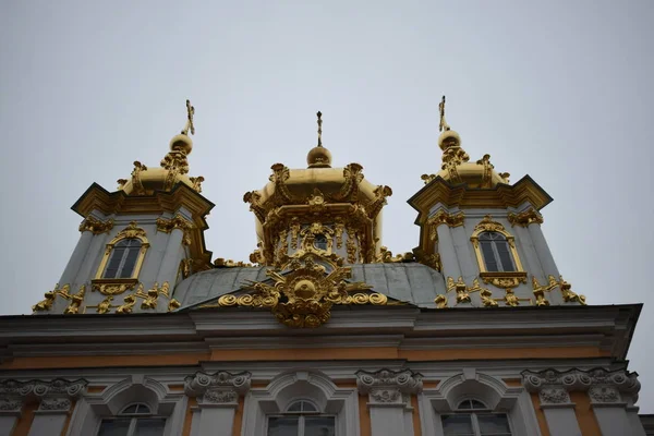 Rusya 'daki kilisenin kubbesi.