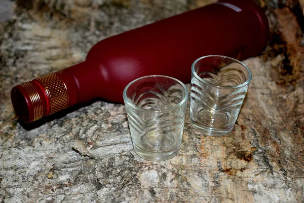 Botella Vino Dos Copas Sobre Mesa Madera — Foto de Stock