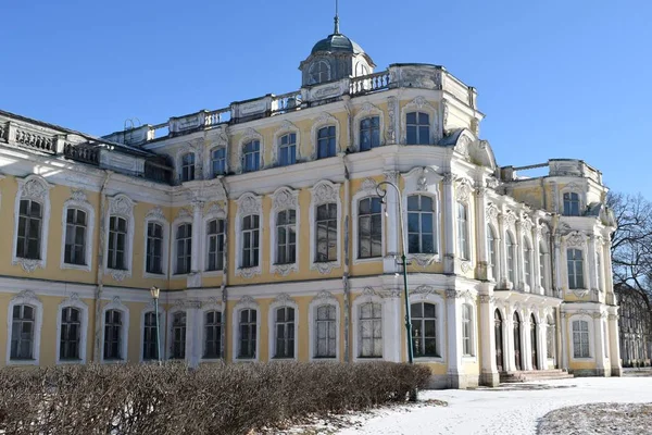 Historisk Byggnad Med Stuckatur Gammalt Palats — Stockfoto
