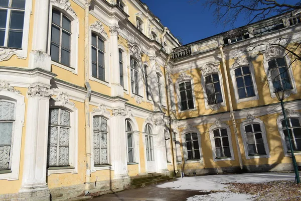 Edifício Histórico Estilo Clássico Antigo Palácio — Fotografia de Stock