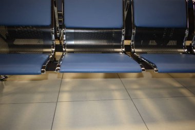 Gezginler için bekleme odası, koridorda dinlenecek bir yer.