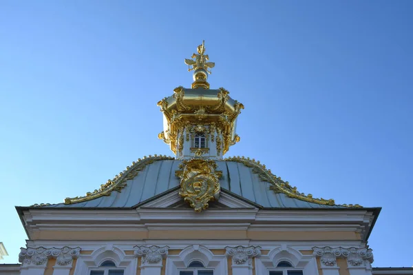 Chiesa Ortodossa Con Cupole Oro — Foto Stock
