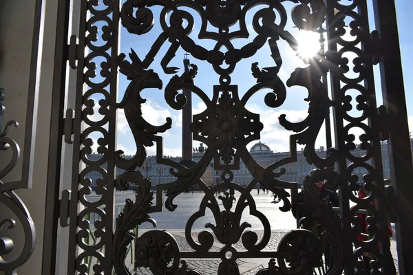 Brána Paláce Padělaným Vzorem — Stock fotografie