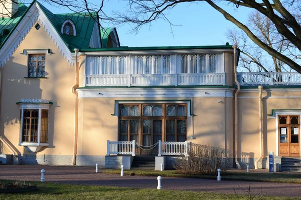 Historisches Kirchengebäude Park — Stockfoto