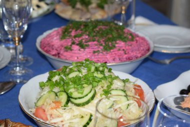 Masa hazır, sofra hazır.