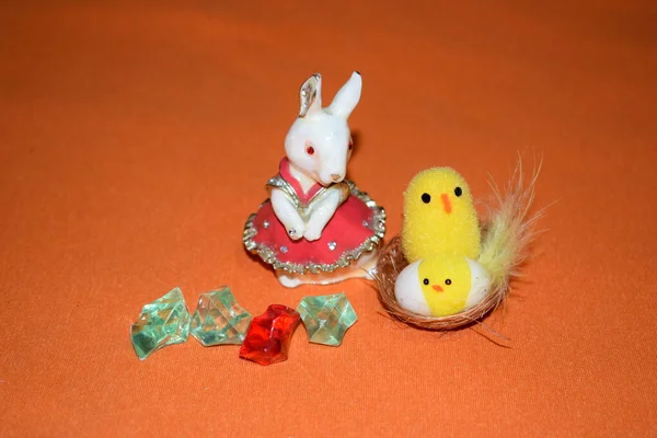 复活节兔子和复活节蛋 — 图库照片