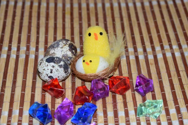 Gallinas Una Cesta Huevos Pascua — Foto de Stock