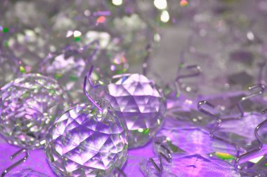 Cam boncuklar, kristal toplar, parlak nesneler, cam, kristal