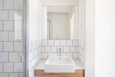 Evin içi, modern banyo..