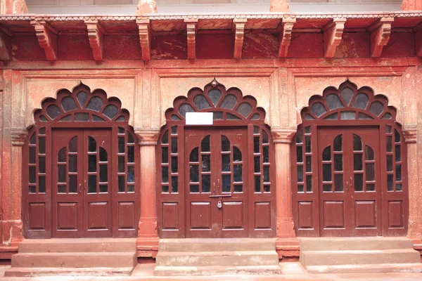 Zobrazení Sloupců Podloubími Agra Fort Dveří Pozadí Agra Indie — Stock fotografie