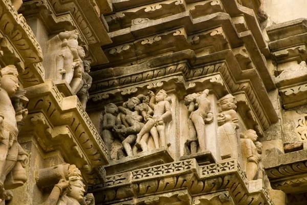 Rzeźba Erotyka Khajuraho Dachu Świątyni Indie — Zdjęcie stockowe