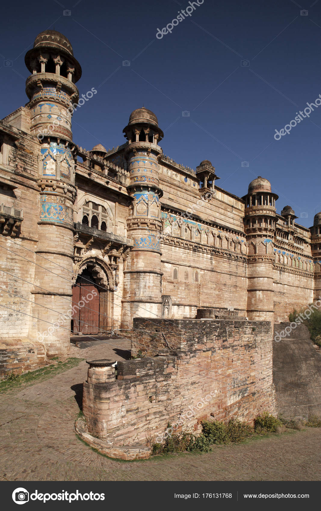 Facts about Gwalior Fort  History Images Light  Sound Show