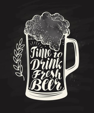 Kupa, bardak zanaat bira köpük. Kara tahta Restoran Menü. Yazı, hat illüstrasyon vektör