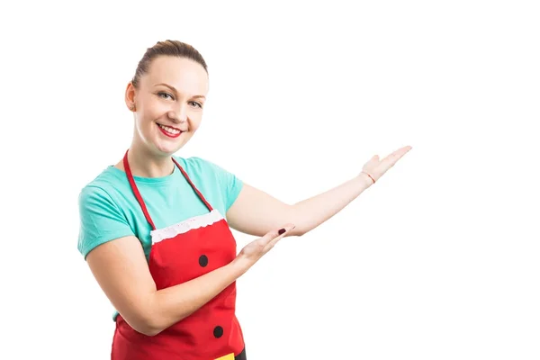 Supermarket or hipermarket employee presenting copyspace — Stock Photo, Image