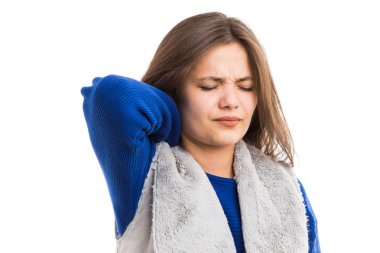 Genç kadın acı boyun pai