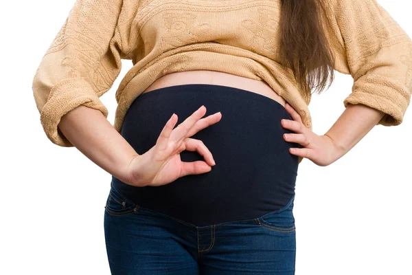 Primo Piano Della Pancia Femminile Incinta Con Perfetto Gesto Eccellente — Foto Stock