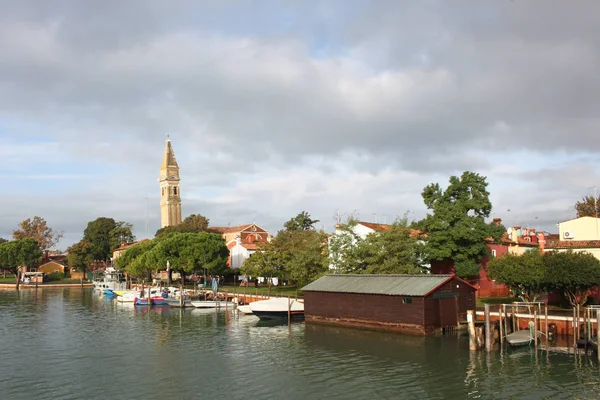 Burano ostrov, nedaleko Benátek — Stock fotografie