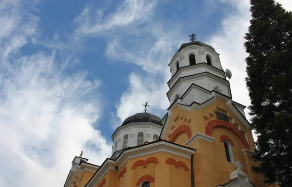 Chiesa ortodossa in campagna — Foto Stock
