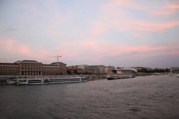 Sunset over the Danube river — Stock Photo, Image