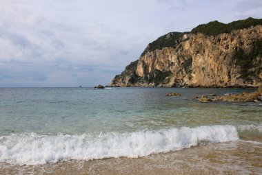 Bir resim Güzel Paleokastritsa Beach Corfu Island, Yunanistan