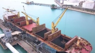 Harita Ta Phut Endüstriyel Malikânesi 15 Temmuz 2019 - Tayland 'daki Tap Ta Phut Endüstriyel Estate Rayong' daki petrokimya fabrikasının veya rafineri fabrikasının havadan görünüşü