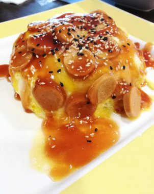 Sosis tabakta ile omlet