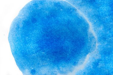Mavi suluboya yuvarlak izole üzerinde beyaz renkli