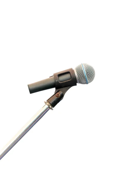 Isolamento dinâmico do microfone no fundo branco — Fotografia de Stock