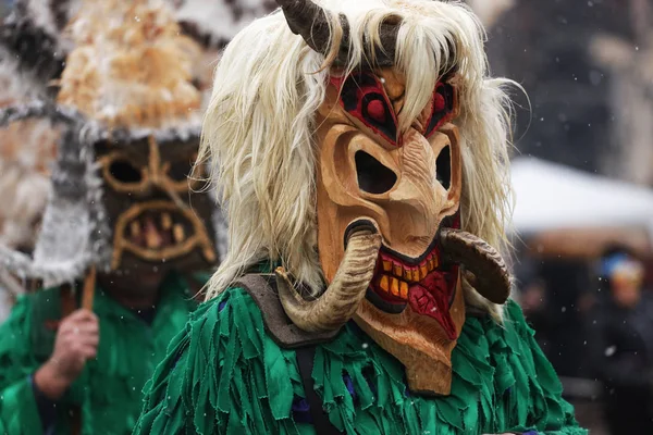 Festival maskeli balo oyunları Surova Breznik, Bulgaristan. — Stok fotoğraf