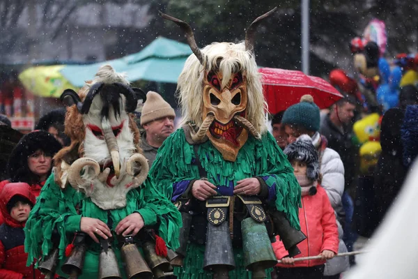 Festival de los Juegos de Mascarada Surova en Breznik, Bulgaria . —  Fotos de Stock