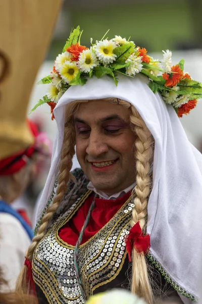 Masquerade fesztivál Elin Pelinben, Bulgáriában. Őshonos kultúra — Stock Fotó