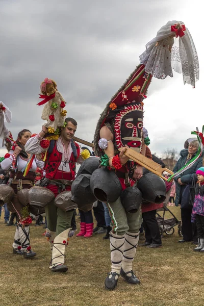 Masquerade festival in Elin Pelin, Bulgarije. Cultuur, inheems — Stockfoto