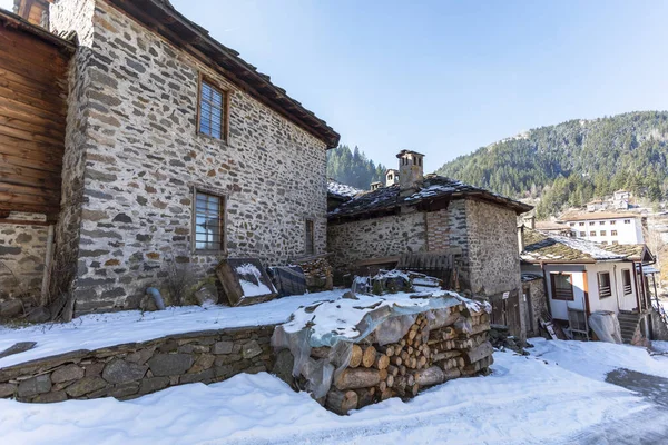 Shiroka Laka Bulgaria Marzo 2020 Casas Pueblo Antiguas Montaña Rodopa — Foto de Stock