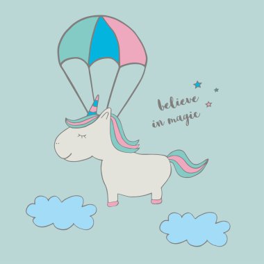 Şirin büyülü tek boynuzlu at. Tatlı, şortlar, bebek duş, kartpostal, poster, afiş, karalama defteri, etiket, davetiye tasarım için grafik kartı çocuklar. Vektör çizim doodle kreş sanatı ile.