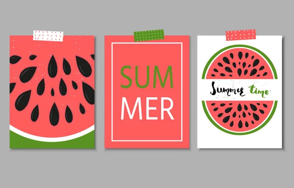 Colección Tres Postales Brillantes Verano Con Letras Dibujadas Mano Rebanada — Vector de stock