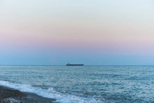 Закат в море. долговременное воздействие — стоковое фото
