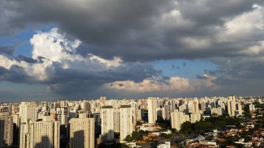 Güzel bir gün binalar şehrin Sao Paulo, Brezilya