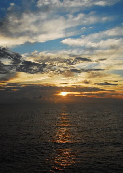 南米の海に沈む夕日 — ストック写真