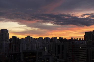 Güzel Sao Paulo manzarası günbatımı - Brezilya - Güney Amerika 