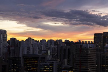 Güzel Sao Paulo manzarası günbatımı - Brezilya - Güney Amerika 