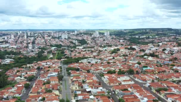 南アメリカの小さな都市 ボトゥカツ市 ヴィラ ロドリゲス アルヴェス地区 ヴィラ オシリアドラ州 サンパウロ州 ブラジル南アメリカ — ストック動画