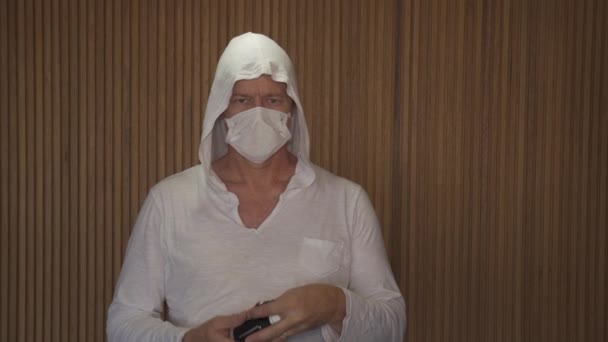 Protecção Pandémica Coronavírus Covid Retrato Homem Branco Maduro Uma Máscara — Vídeo de Stock