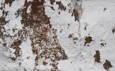 Metal duvardaki kırık beyaz boya. Kırık boyalı beyaz duvar. Doku veya arkaplan.